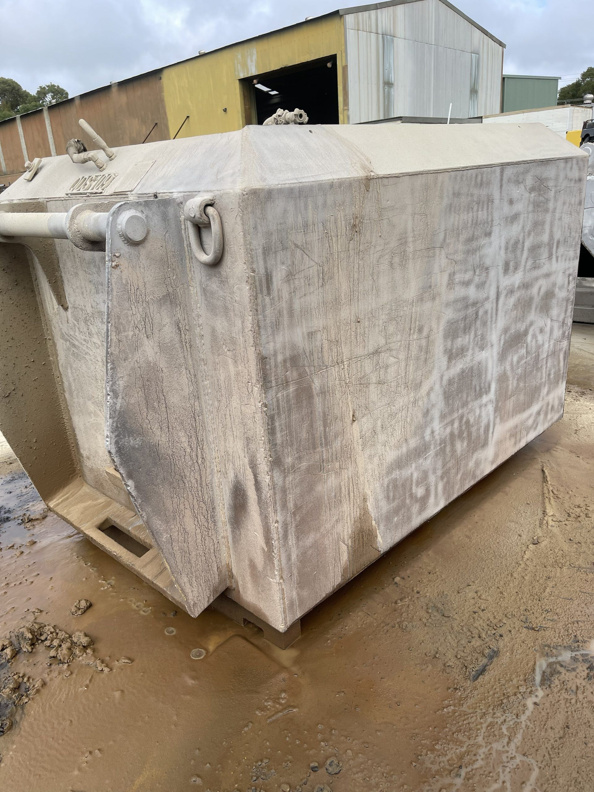 After Photo of Heavy Duty Container blasted with Crushed Glass